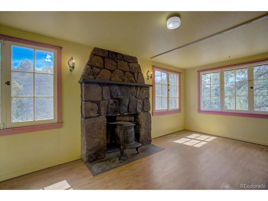 Photo of 27235 Mountain Park Rd