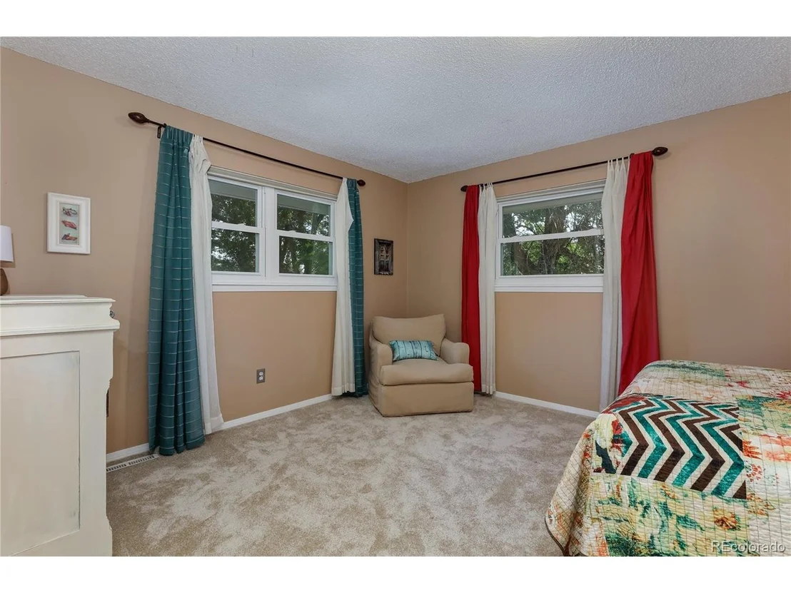 Photo of 6985 Harvest Rd