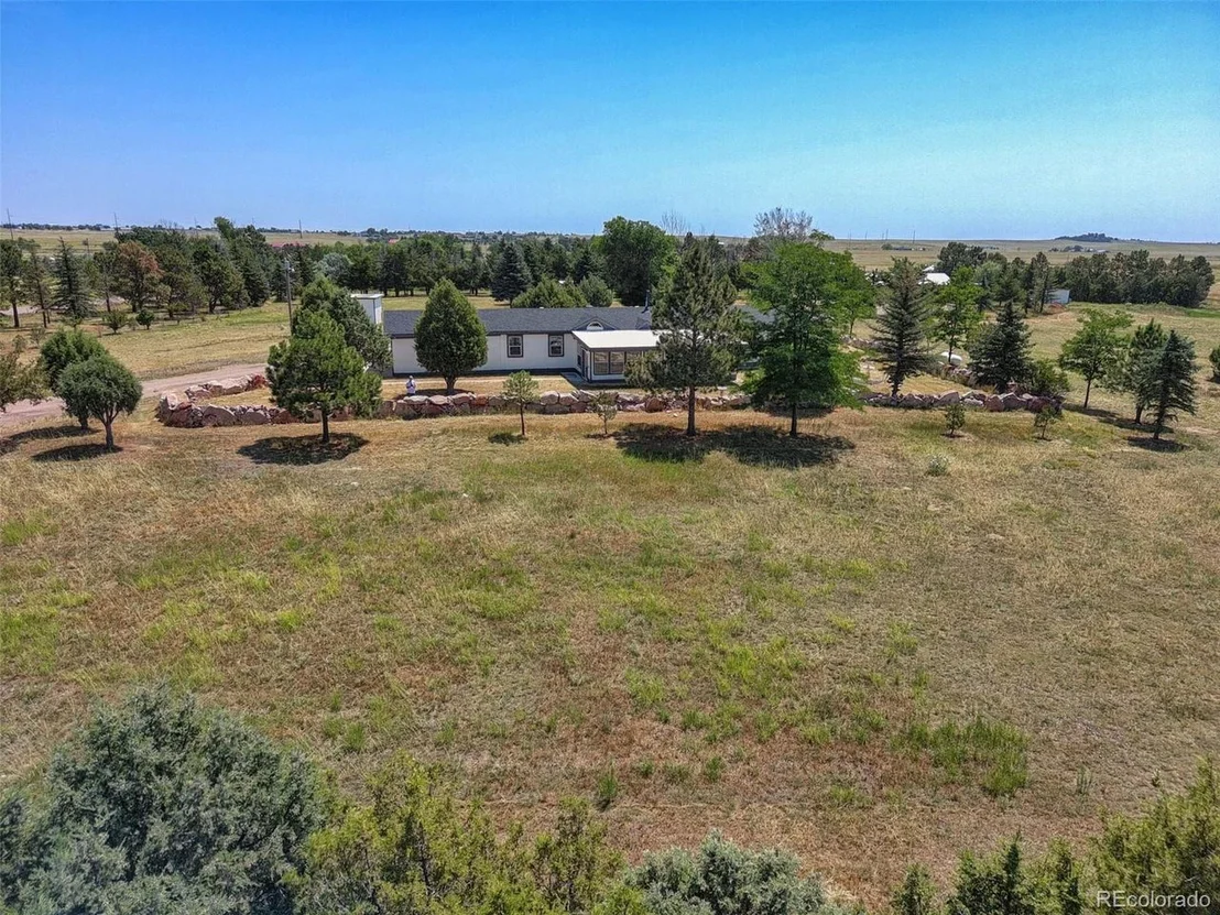 Photo of 12825 Garrett Rd