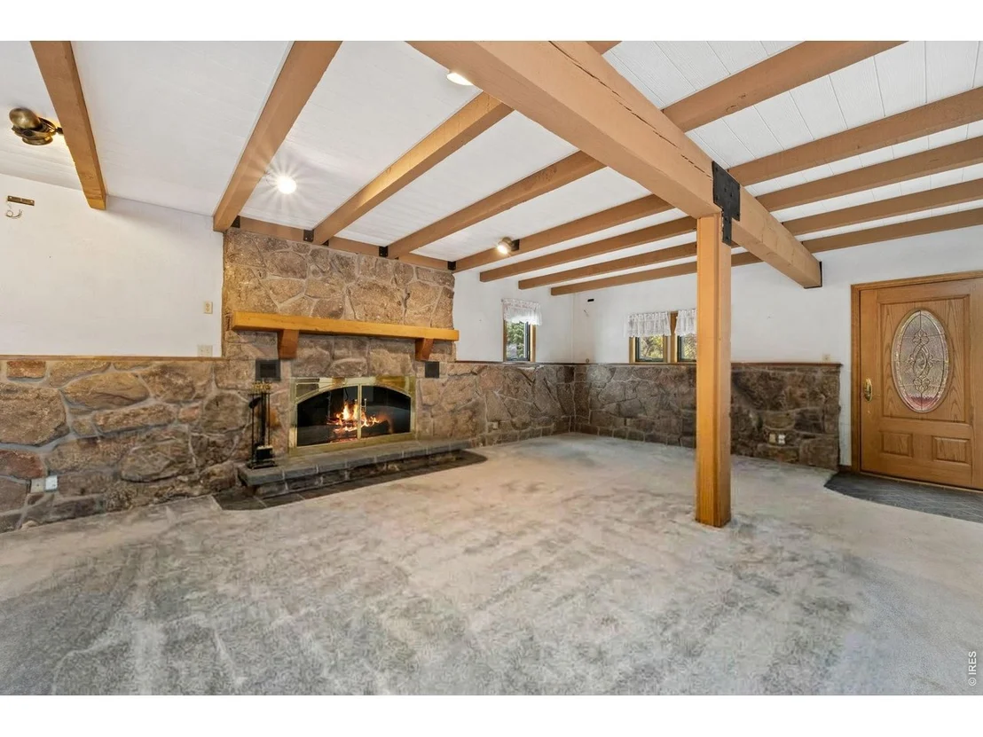 Photo of 697 N Beaver Rd