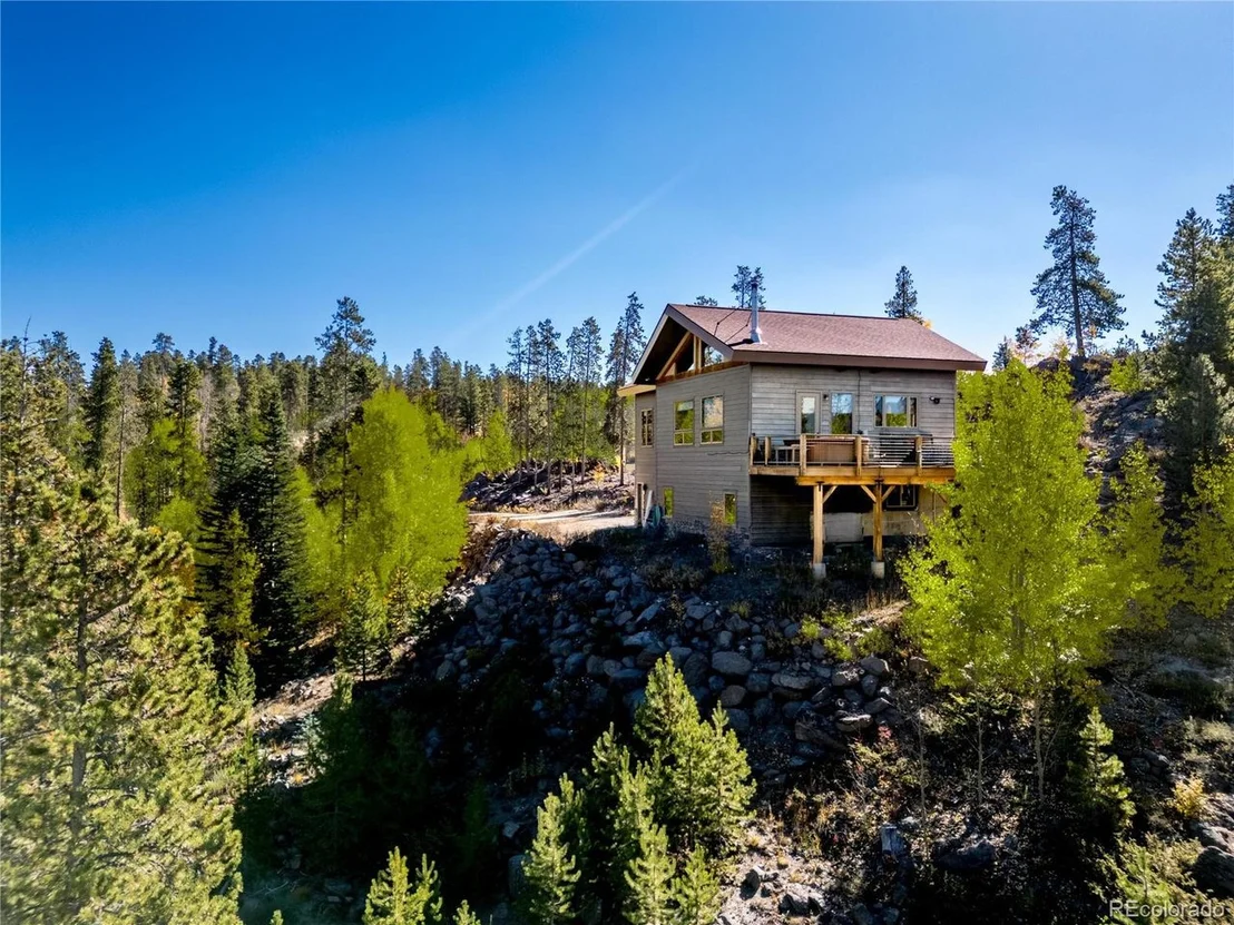 Photo of 720 GCR 853/Wolverine Way