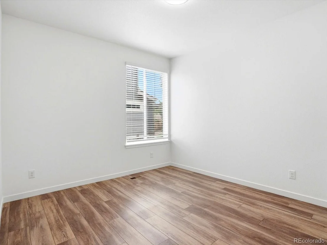 Photo of 982 High Point Trl