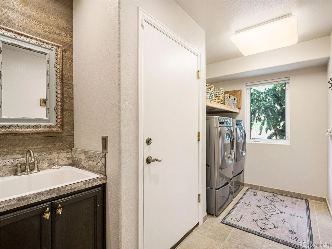 Photo of 137 Nuthatch Rd
