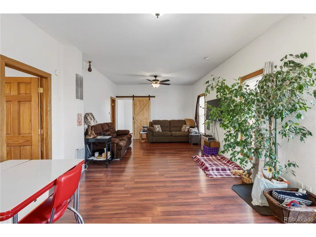Photo of 40527 County Road 37