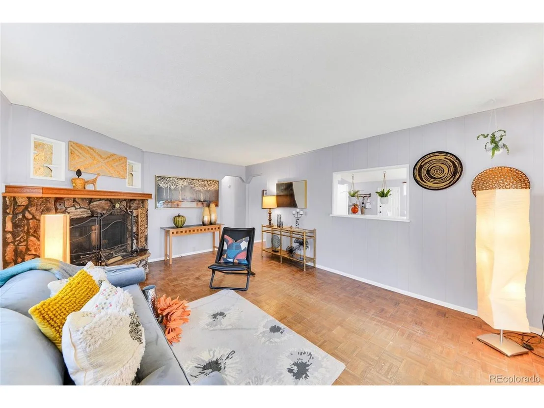 Photo of 580 Bountiful Ct