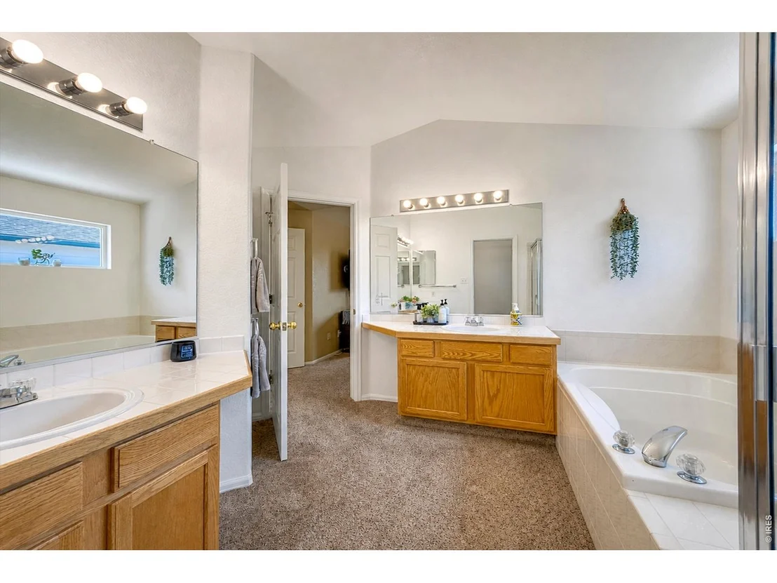 Photo of 5472 Fox Run Blvd