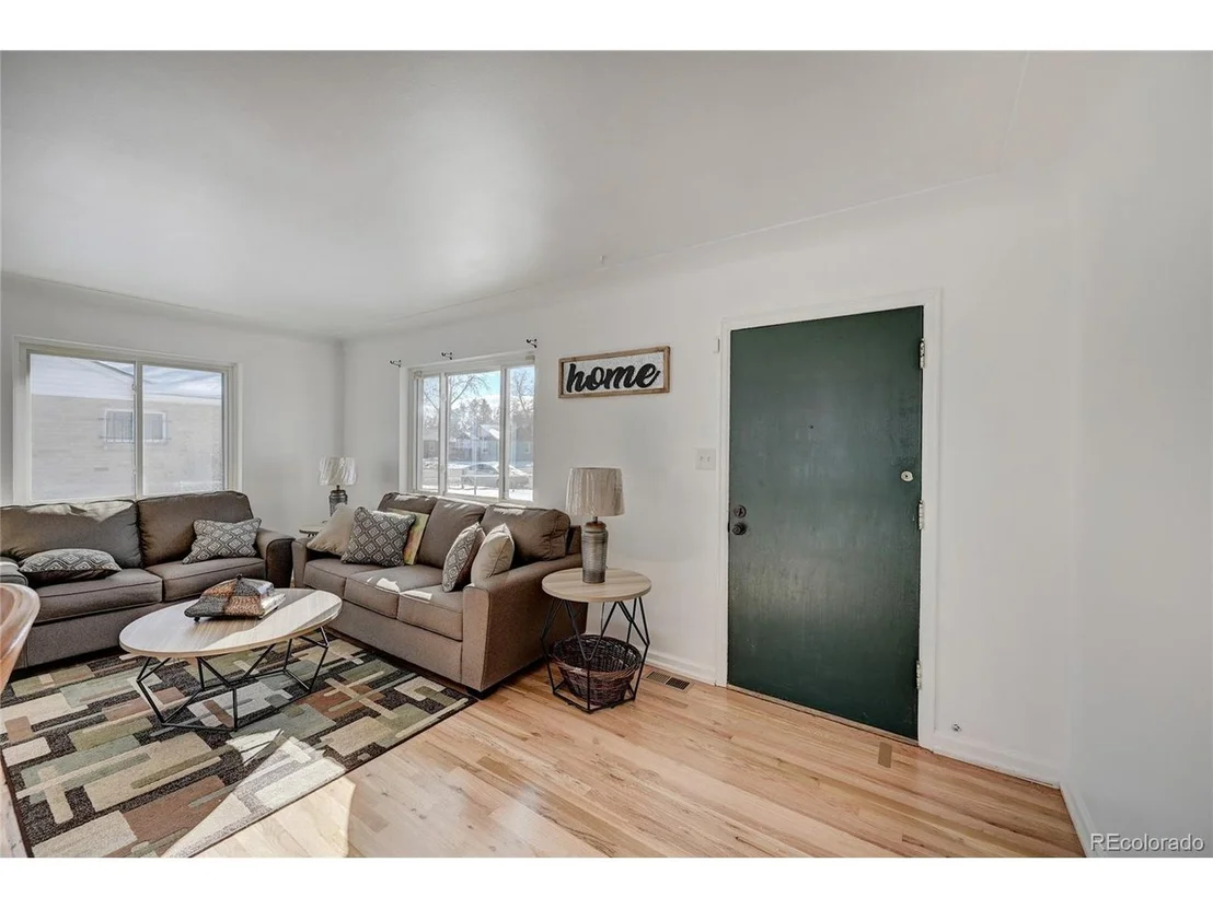 Photo of 3010 Locust St