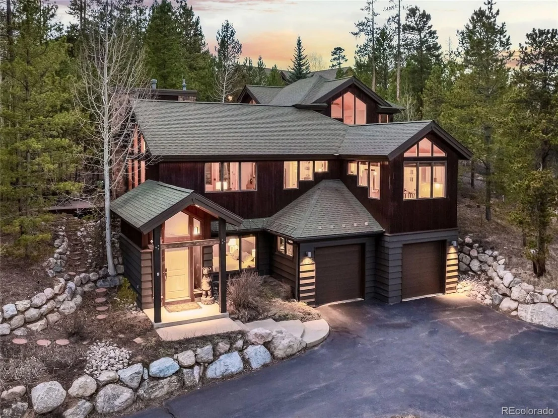 Photo of 1793 Falcon Dr