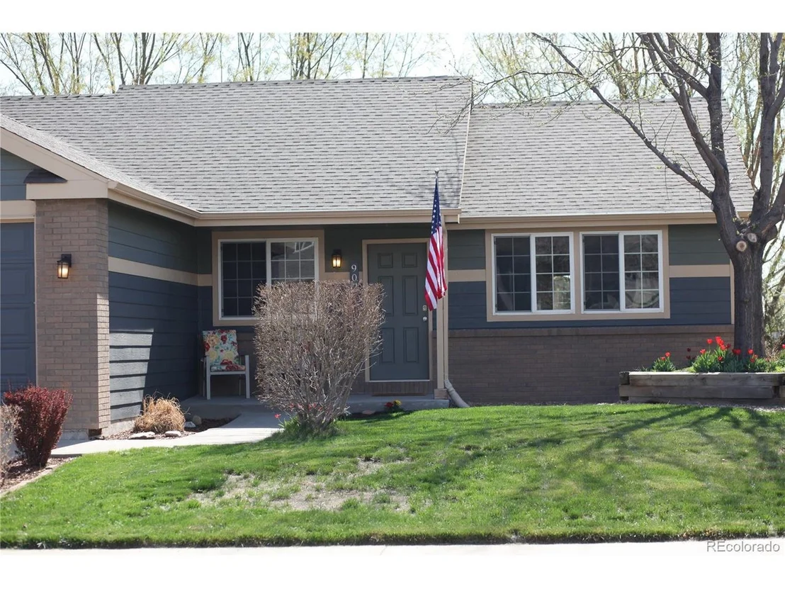 Photo of 902 Cliffrose Way