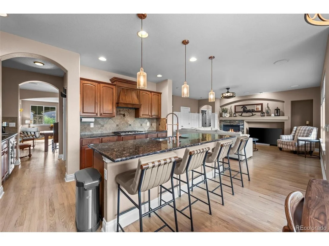 Photo of 5565 Southwind Cir
