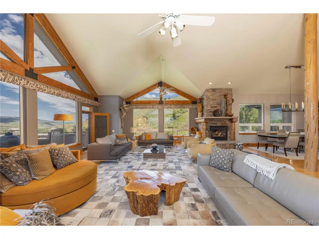 Photo of 948 Hamilton Creek Rd