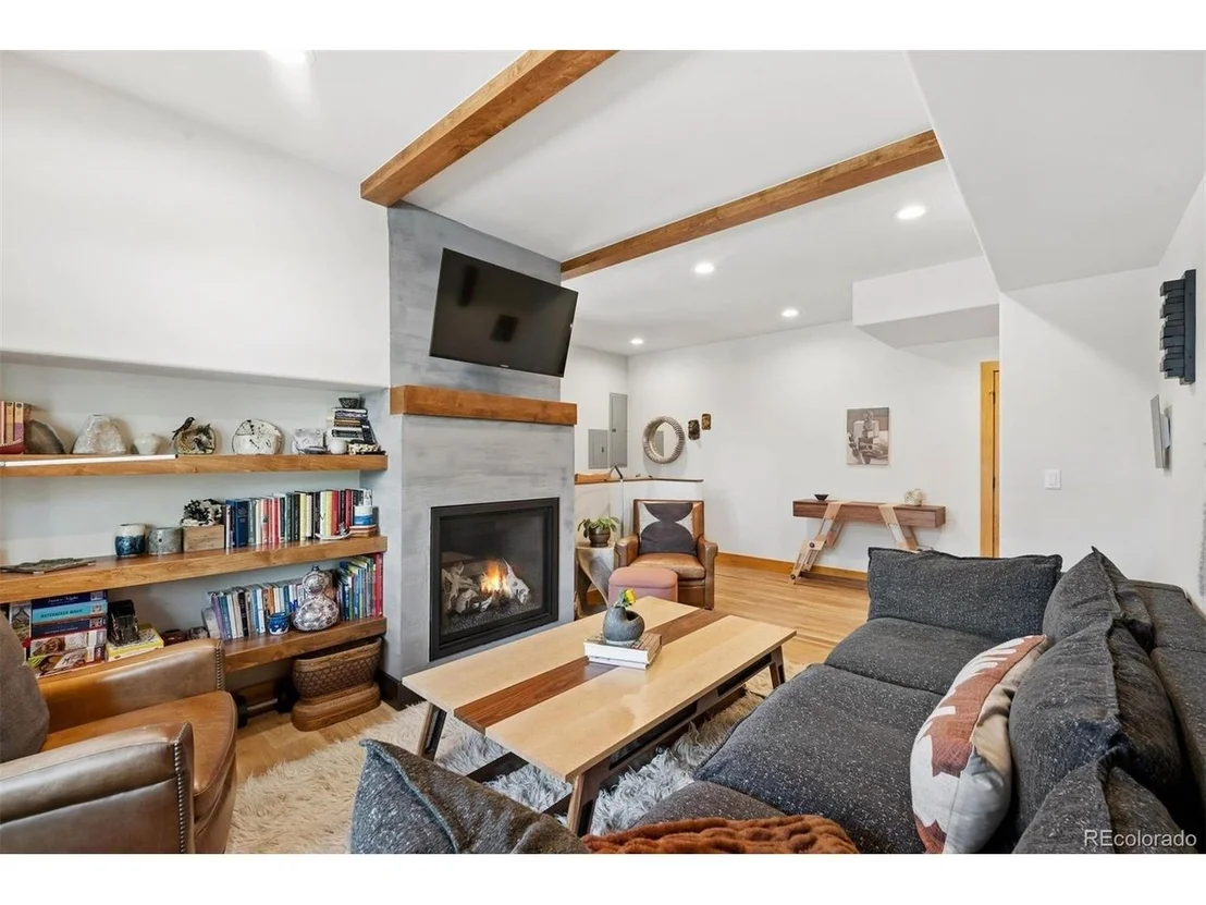 Photo of 4620 Forest Hill Rd