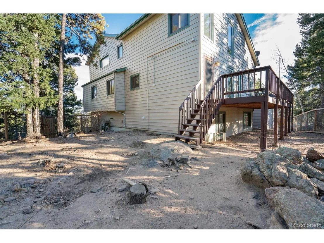 Photo of 8959 Hillview Rd