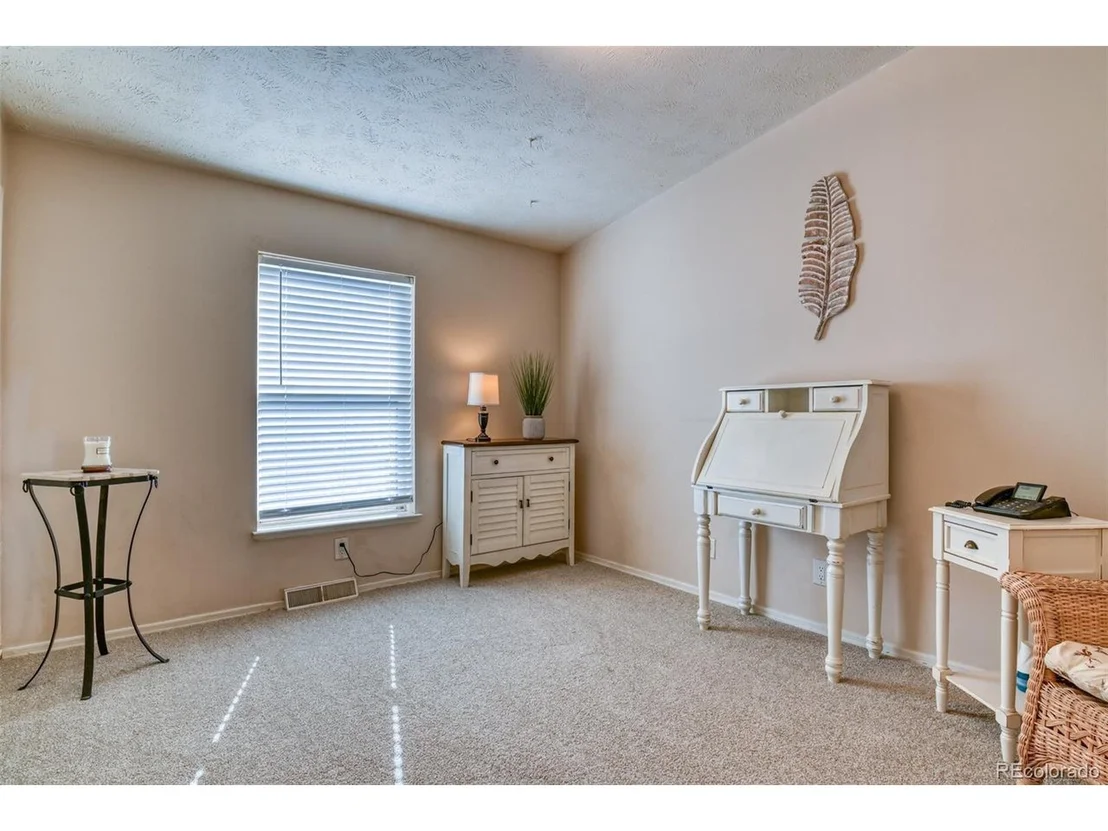 Photo of 1011 W Bison Creek Trl