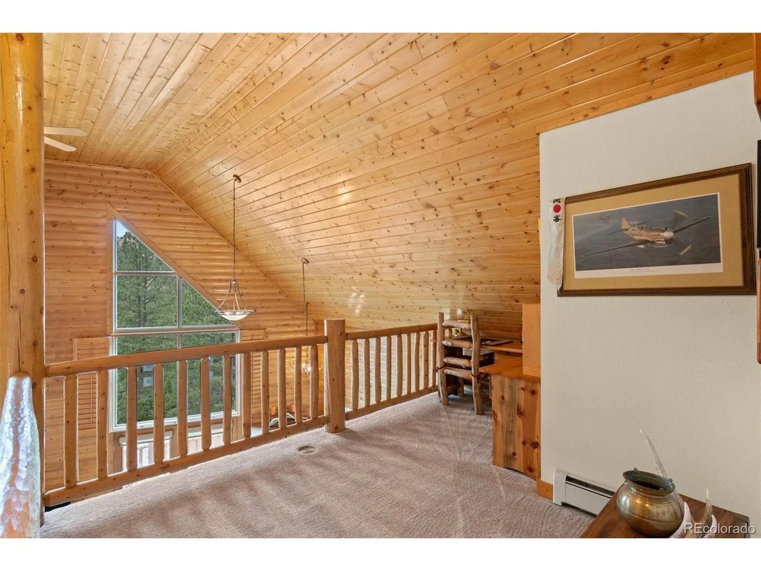 Photo of 27264 Schuyler Gulch Rd
