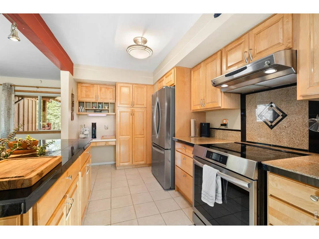 Photo of 526 Brook Rd