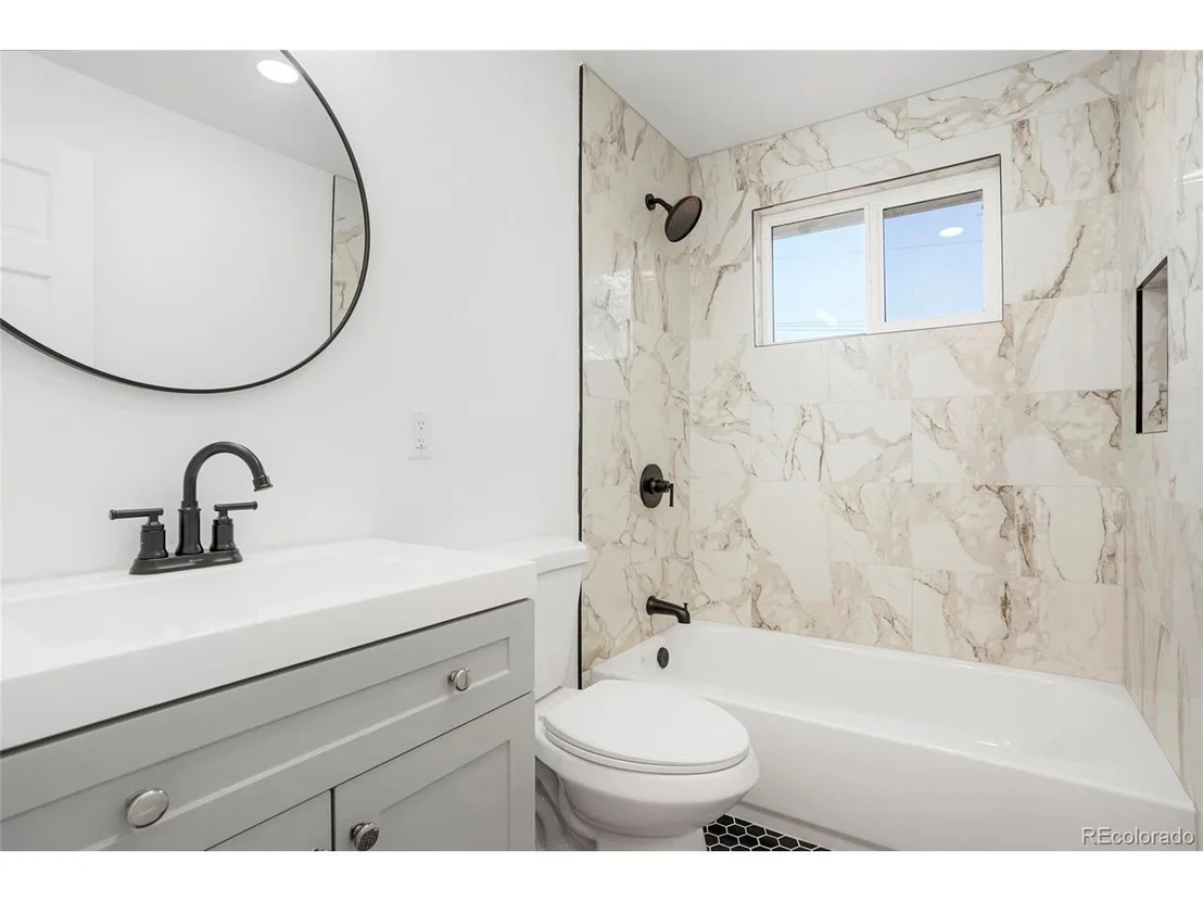 Photo of 7956 Joan Dr