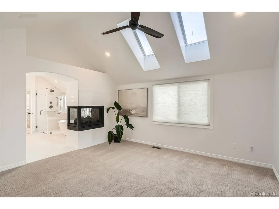 Photo of 366 Elm St