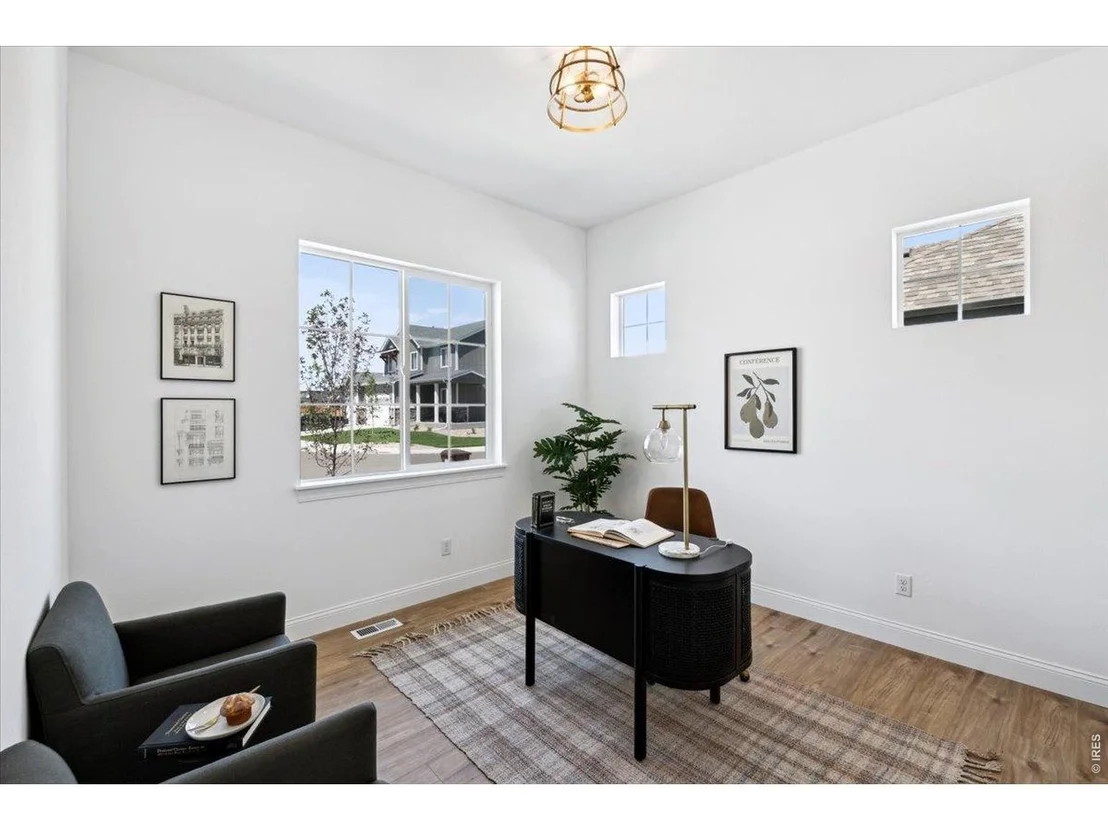Photo of 842 Clydesdale Dr