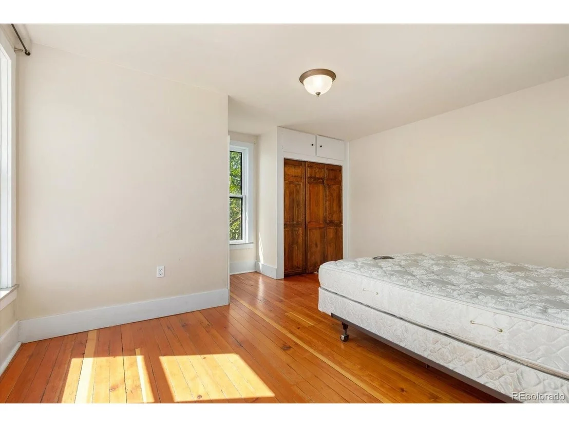 Photo of 126 Teller St