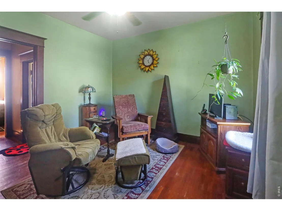 Photo of 914 N Carson St