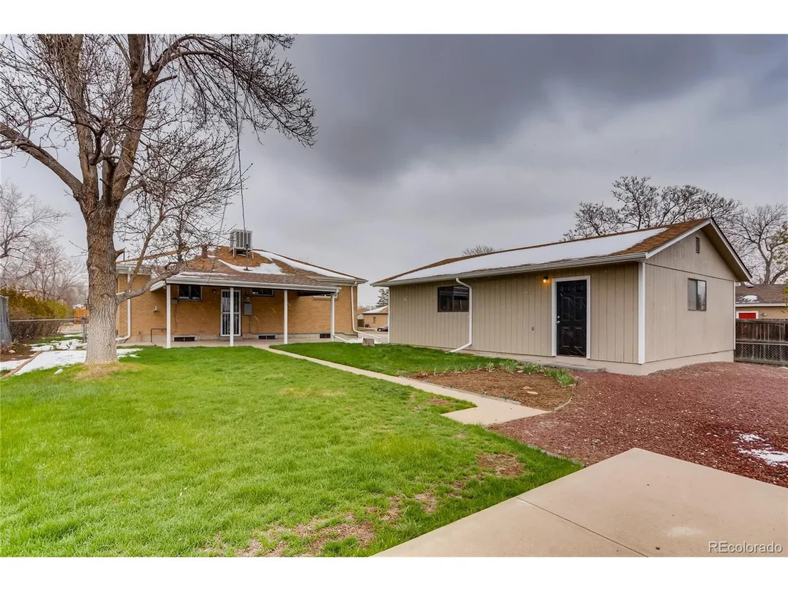 Photo of 140 Northglenn Dr