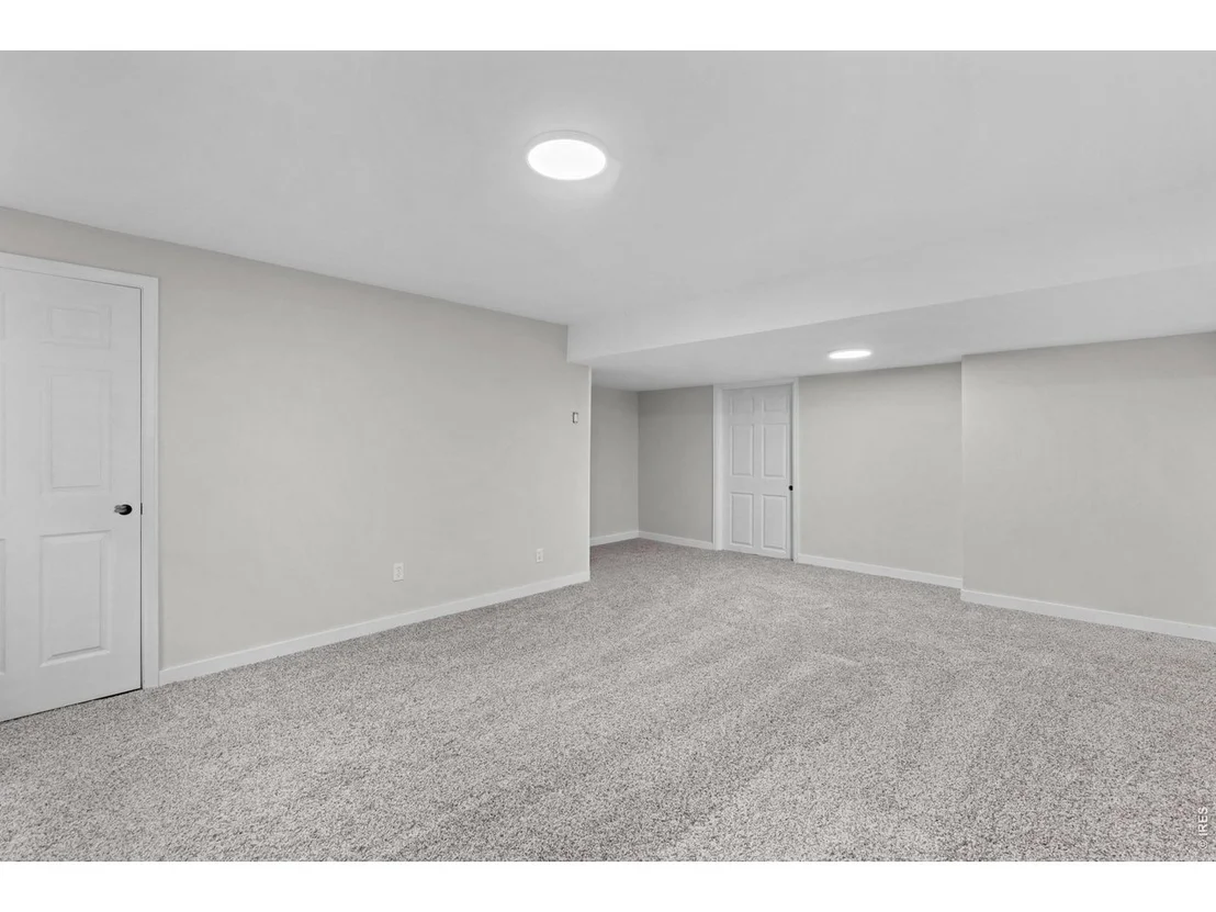 Photo of 1685 Geneva Cir