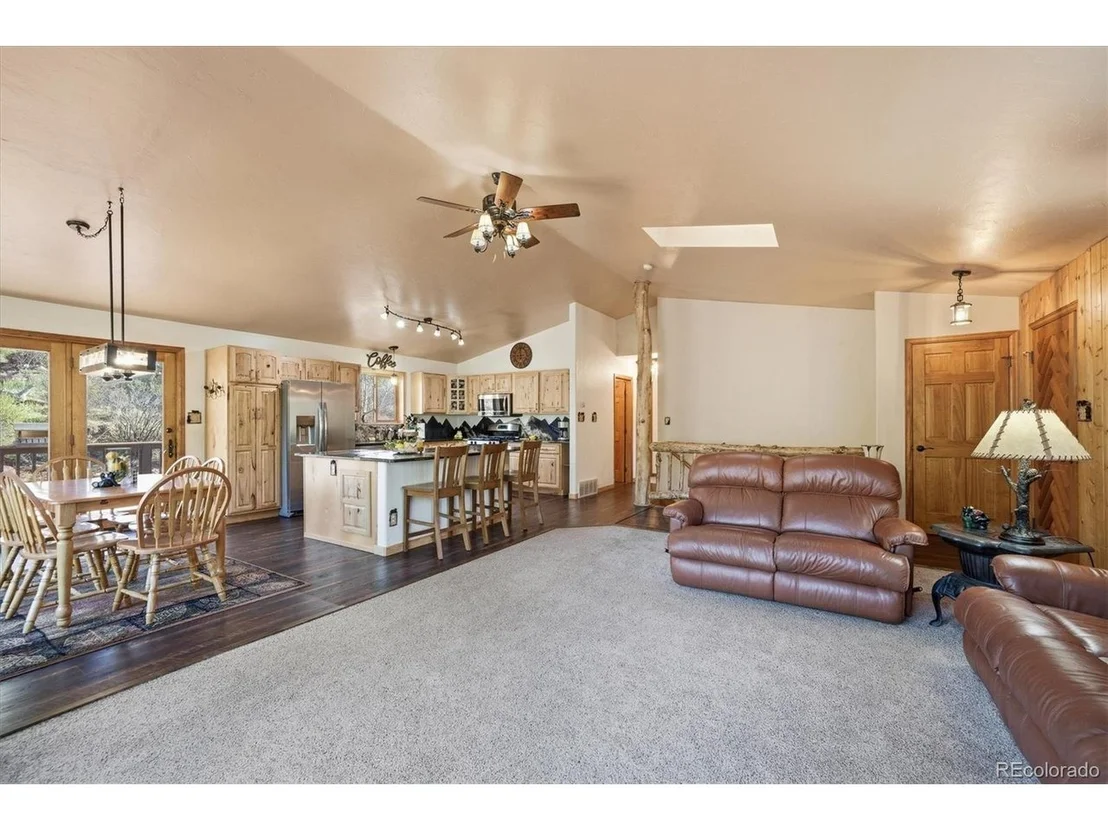 Photo of 33799 Warren Rd