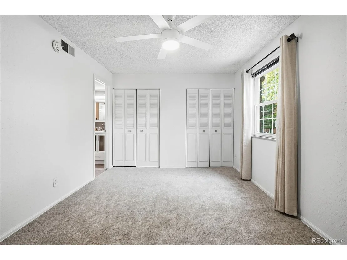 Photo of Unit LL10 at 3250 Oneal Cir