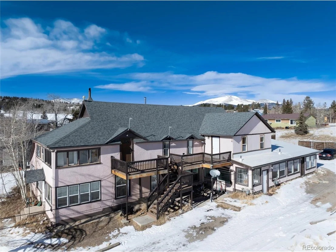 Photo of 550 Castello Ave