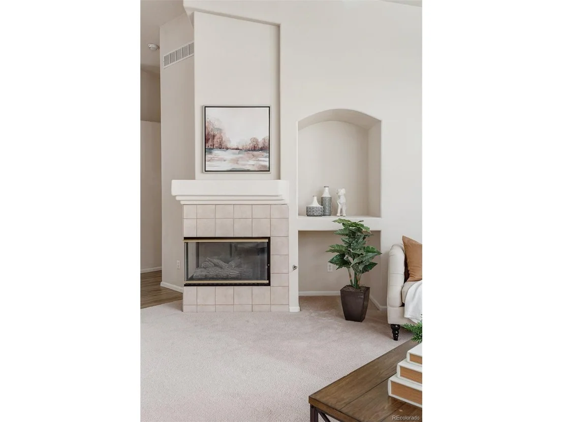 Photo of 3969 Lee Cir
