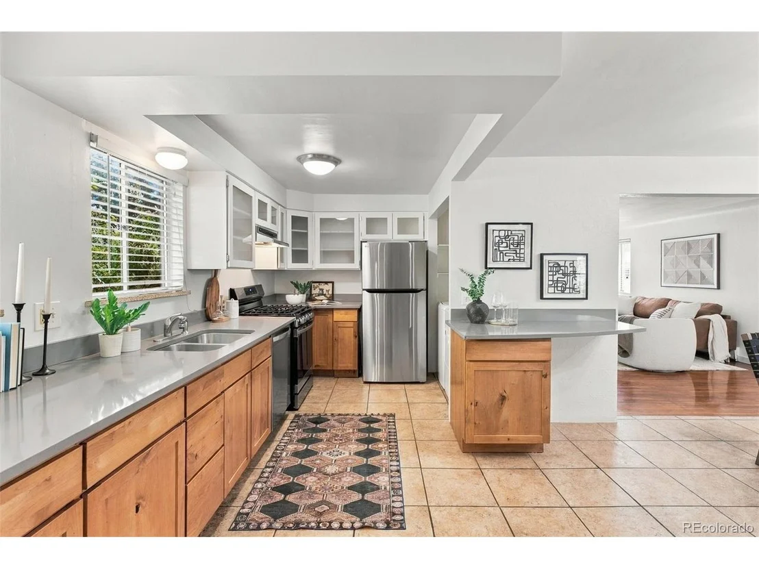 Photo of 4155 Jay St