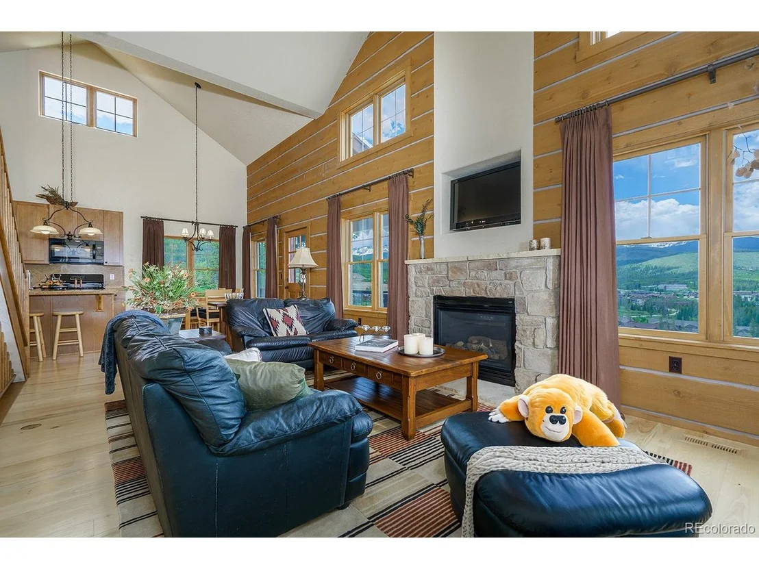 Photo of 215 Campfire Ln
