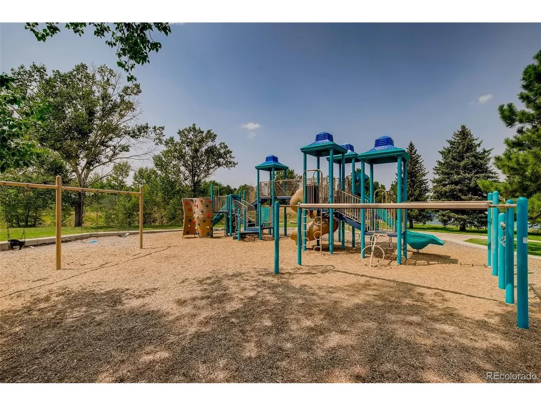 Photo of 642 Howe Cir