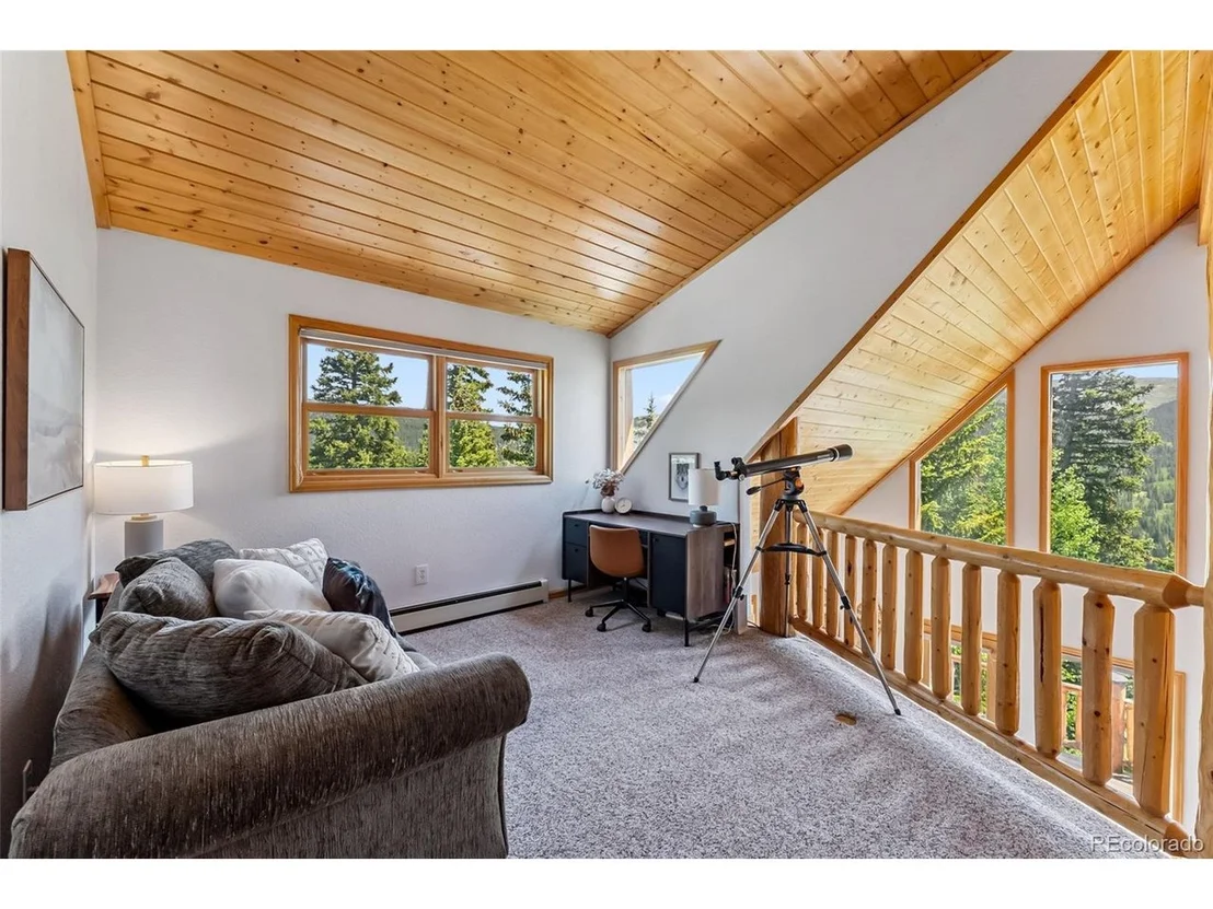 Photo of 1375 Roberts Rd