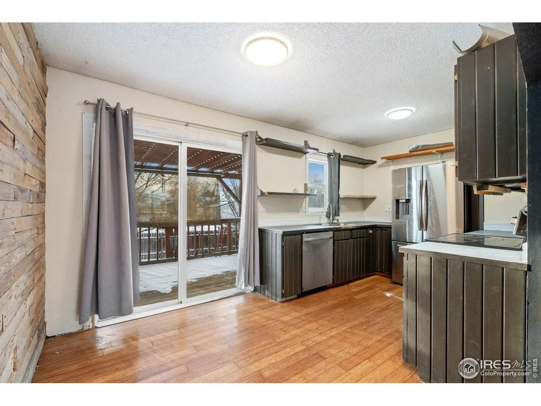 Photo of 803 Table Mountain Ct