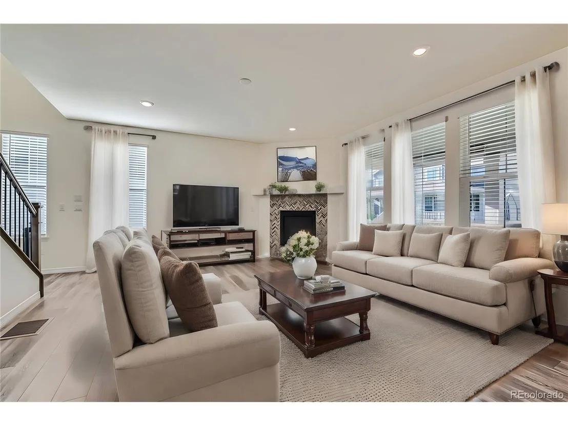 Photo of 790 Compass Dr