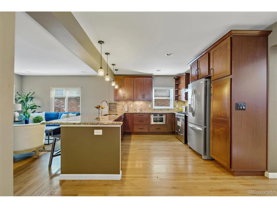 Photo of 545 Jackson St
