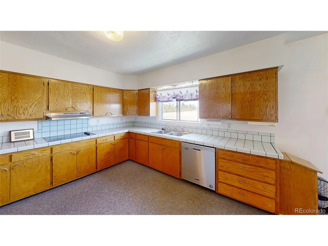 Photo of 2504 Haskell Pl