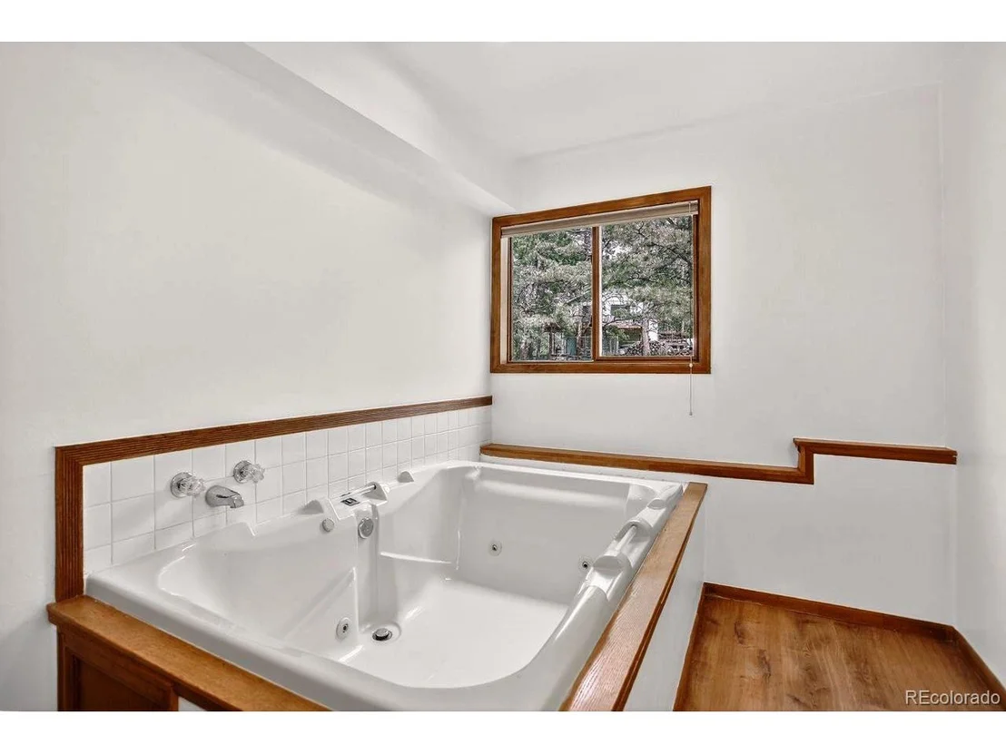 Photo of 1539 Bluebird Dr