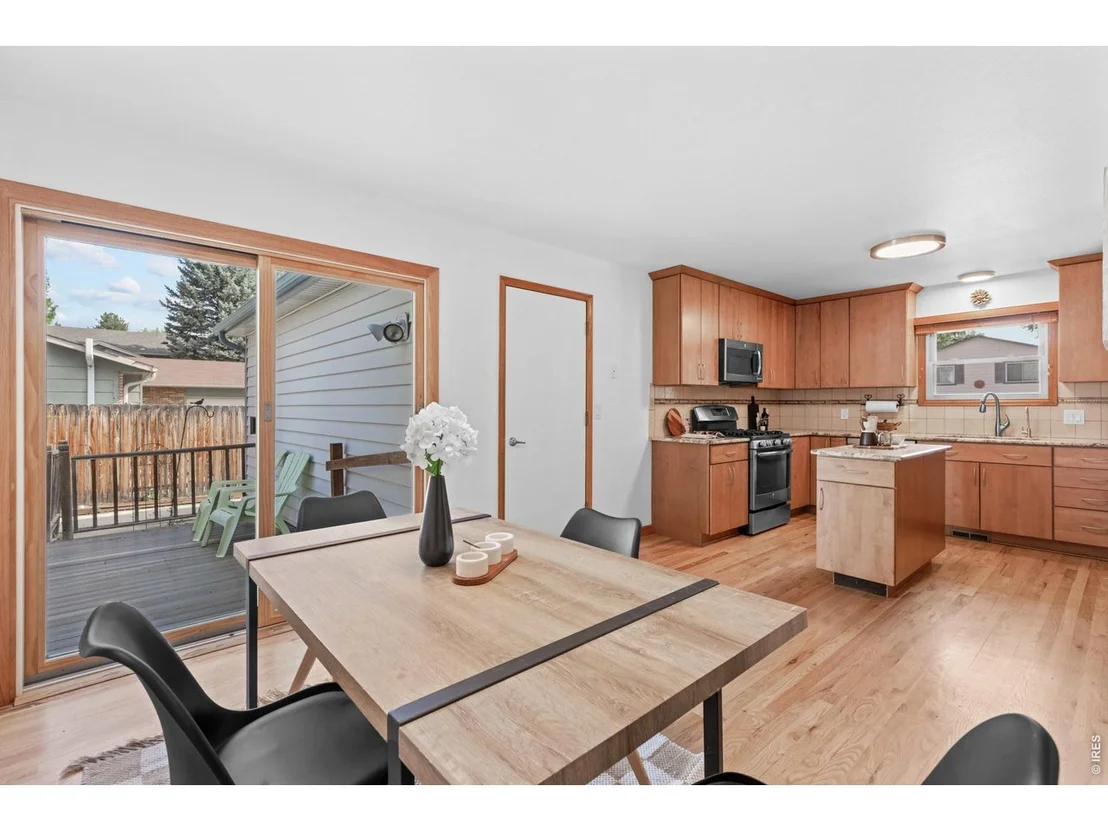 Photo of 1685 Geneva Cir