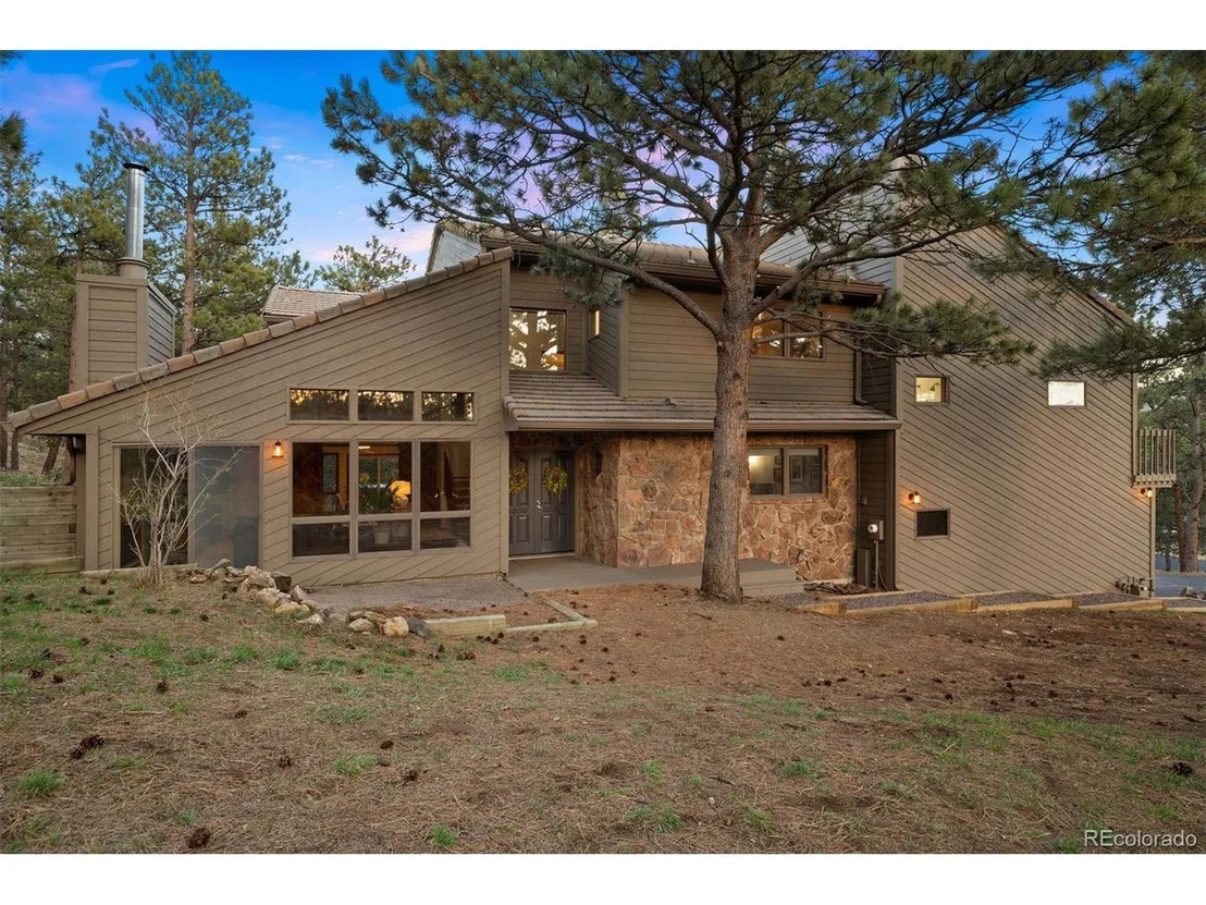 Photo of 2386 Daisy Ln