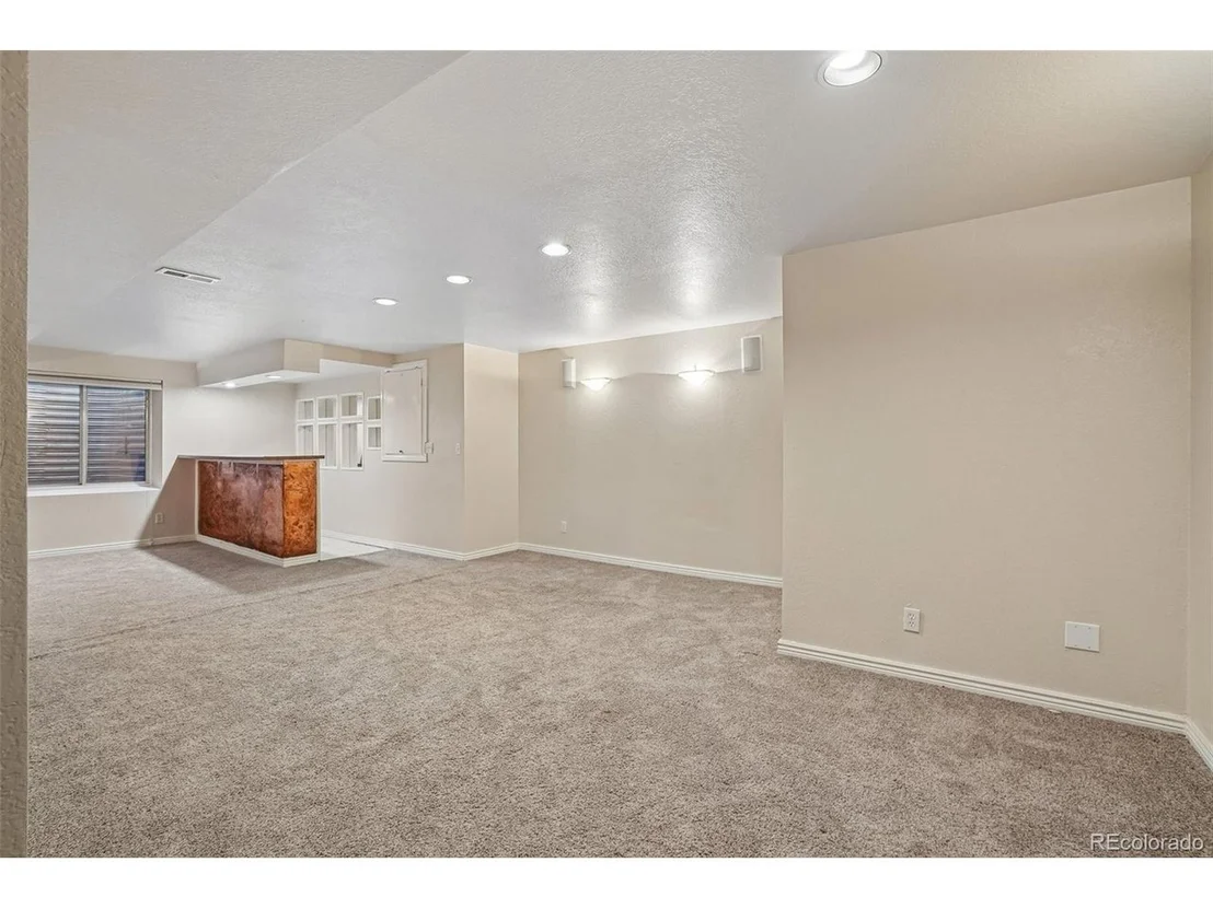 Photo of 465 Whitetail Cir