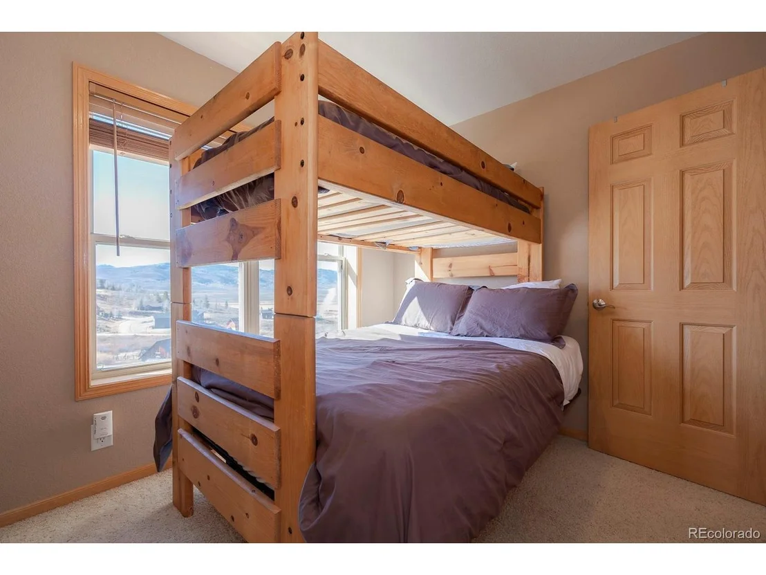 Photo of 498 Beaver Dr