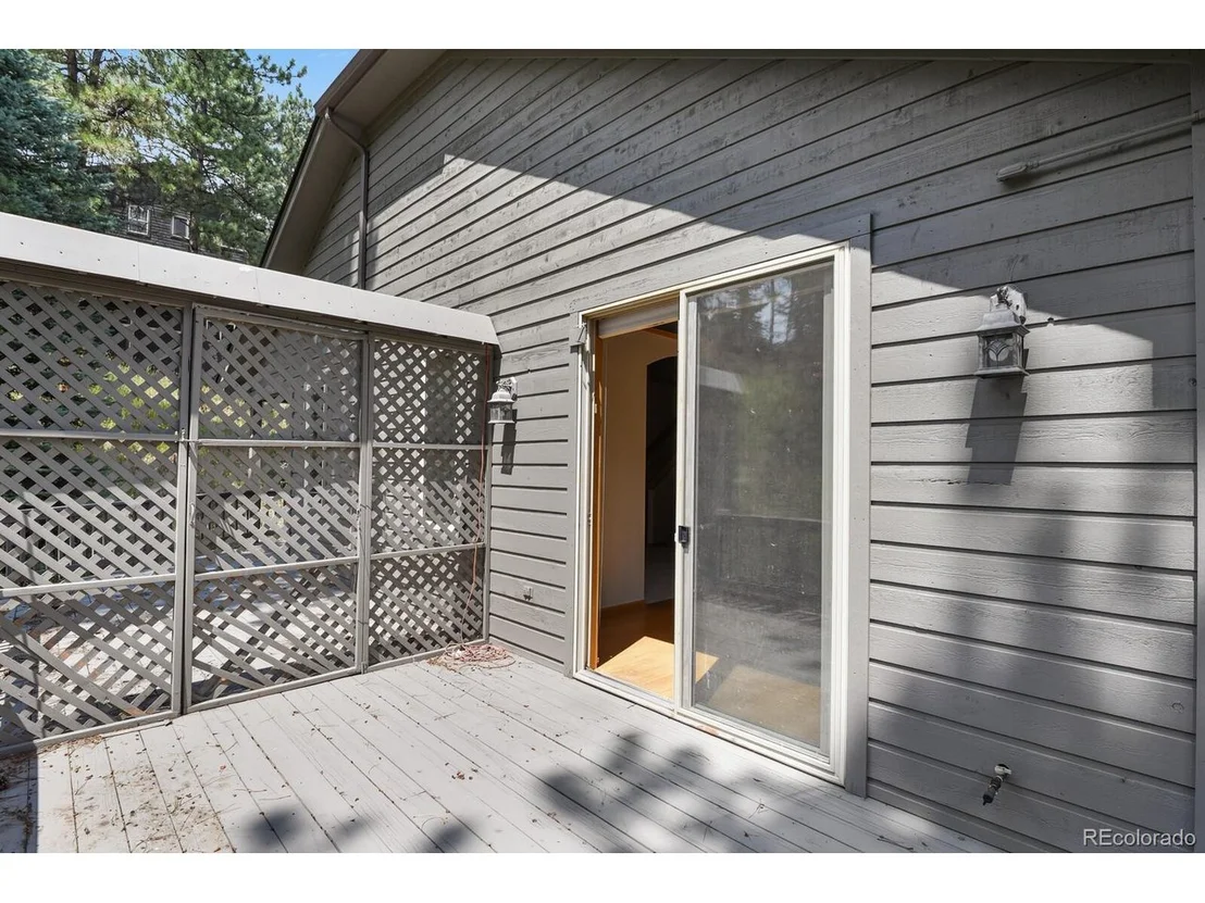 Photo of 3118 Moonshadow Ln