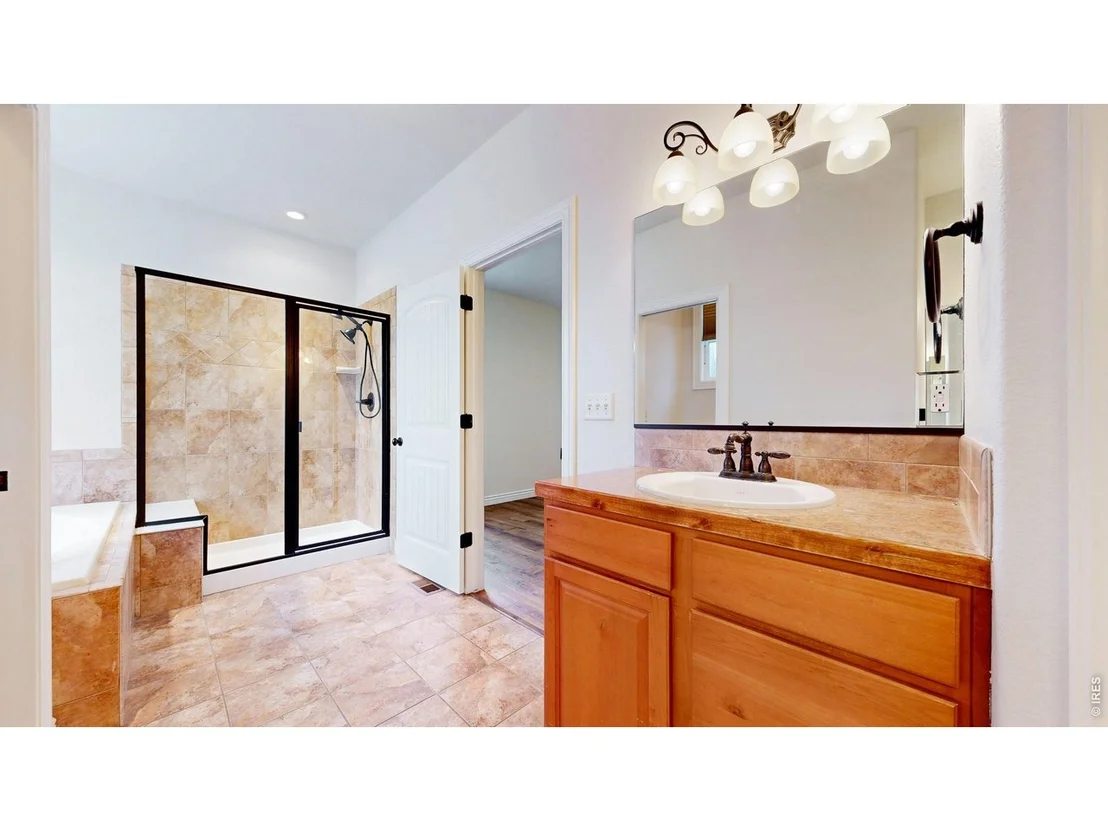 Photo of 313 Telluride Dr