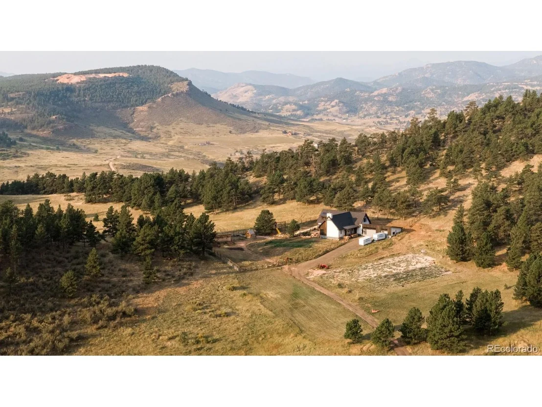 Photo of 800 Blue Mountain Trl