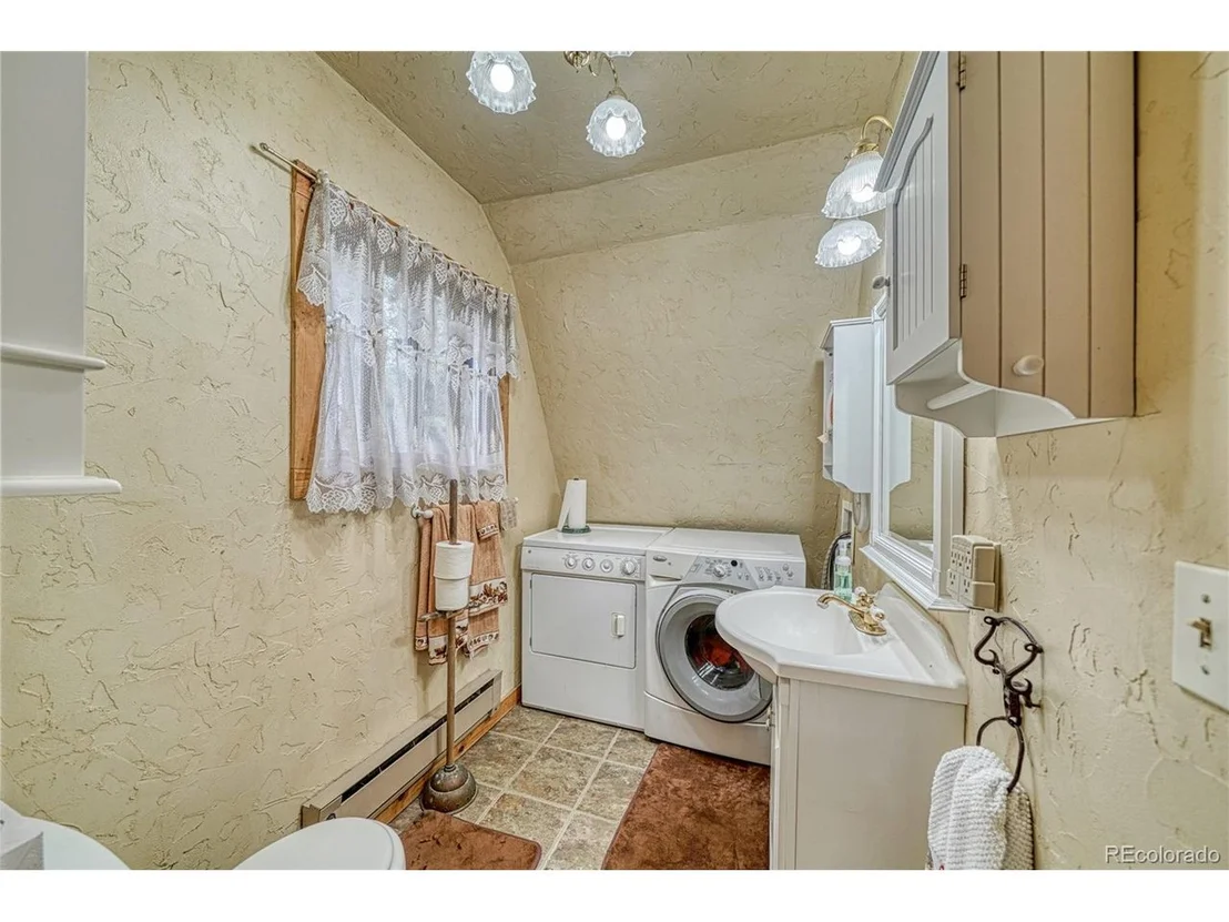Photo of 2128 N Lodgepole Cir