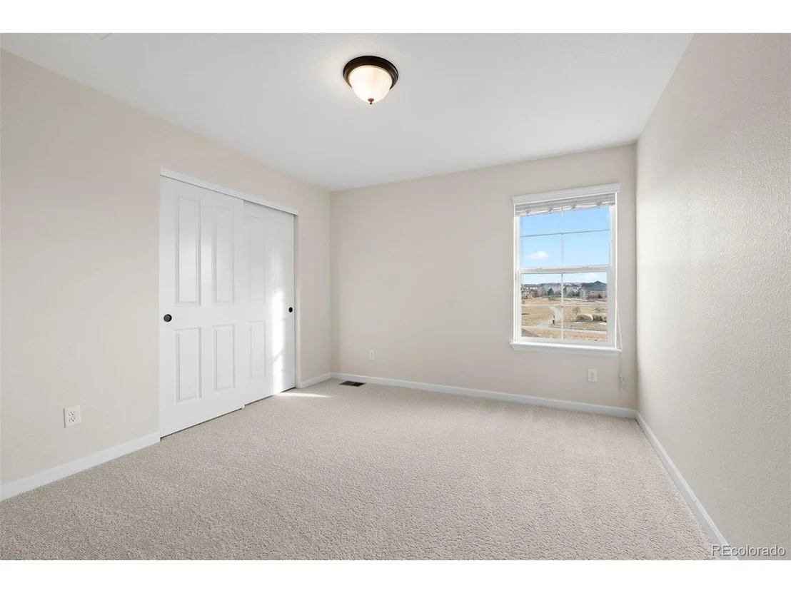 Photo of 352 Taurus Dr