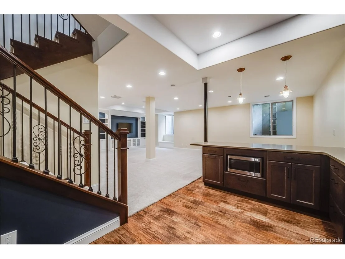 Photo of 2362 Spruce Way